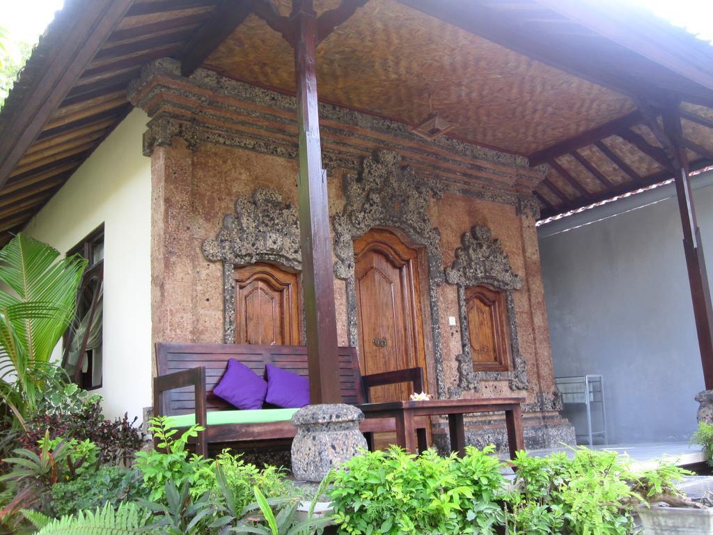 Galang Kangin Bungalows Amed  Room photo